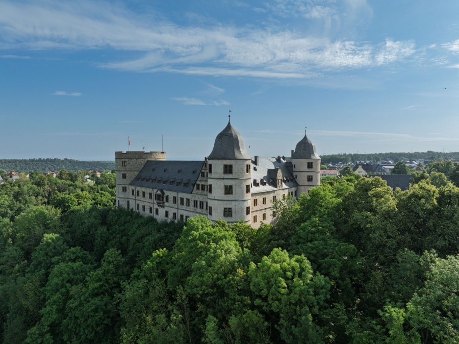 „Wewelsburg und Böddeken entdecken – die schönsten Aussichten“ geführte Wanderung am Freitag, 21. August. © Kreismuseum Wewelsburg, Foto: RLS Jakobsmeyer